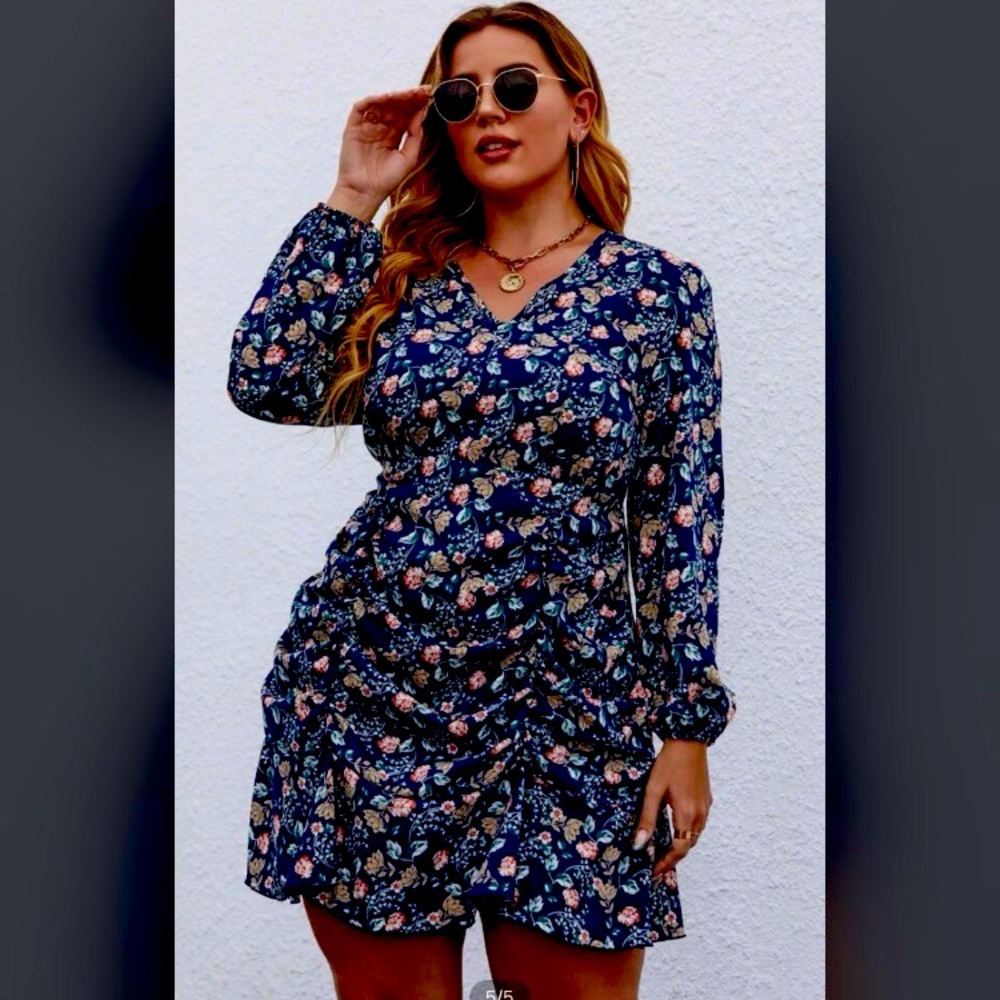 END OF SUMMER CLEARANCE!Navy Floral Print Ruched Dress New Plus Size 2xl (16)